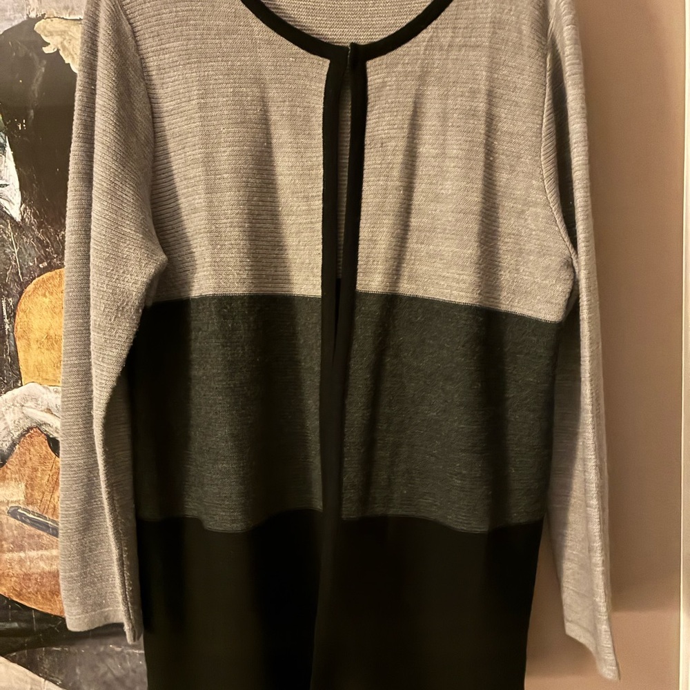 Carol Rose Gray and Black Colorblock Cardigan